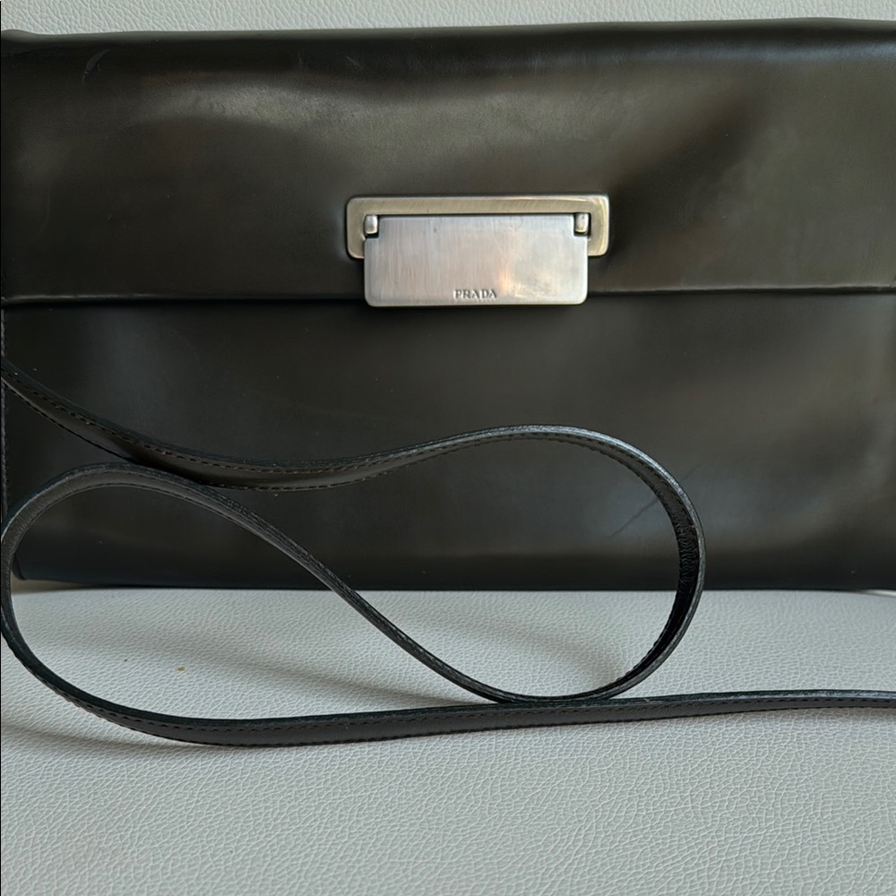 Prada B7400 Vitello Lissato Shoulder Bag – Loden – Vintage 1998 - Picture 2 of 11